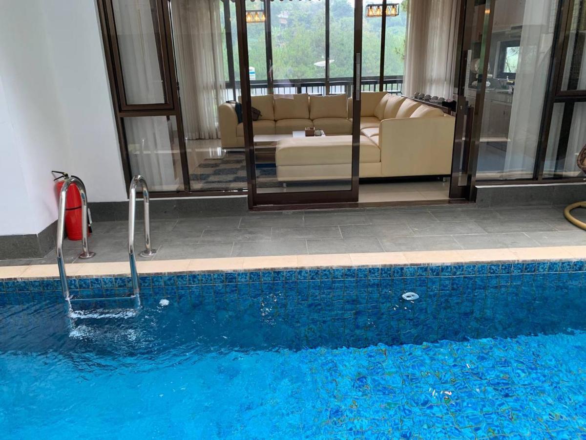 Platinum Dago Resort villa 15px Private Pool Bandung Bengkok Esterno foto